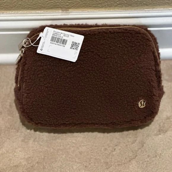 Lululemon Chocolate Fleece Pouch - Picture 8 of 8